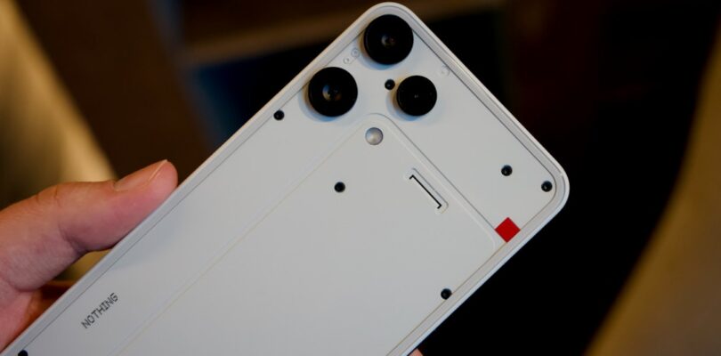 Draadloos opladen: hoe werkt het en wat heb je eraan?